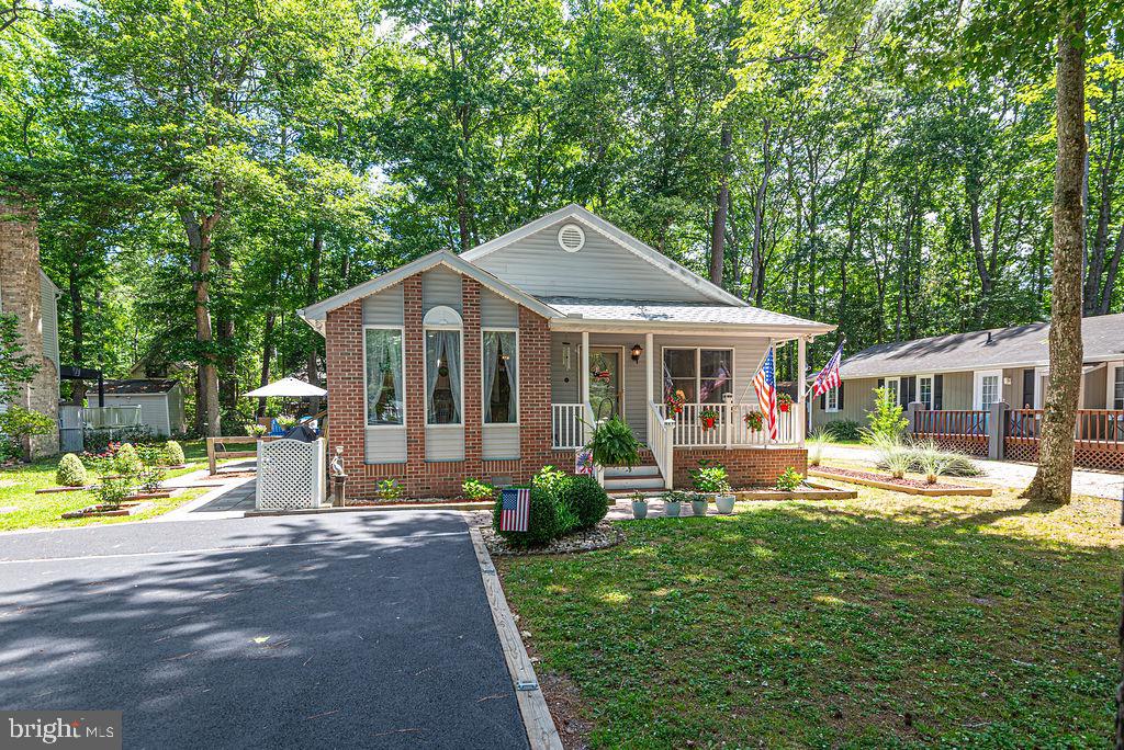 43 BRIARCREST DRIVE
