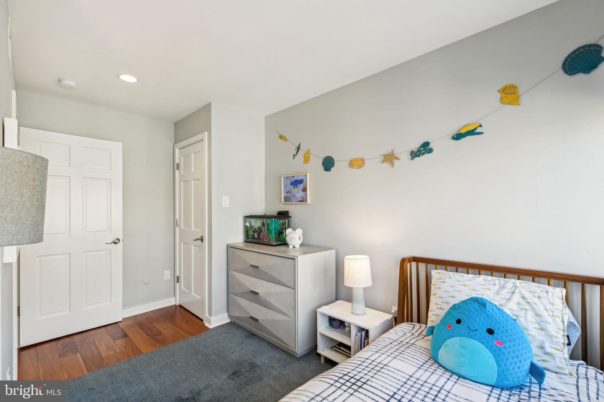 SOCIETY HILL - Residential