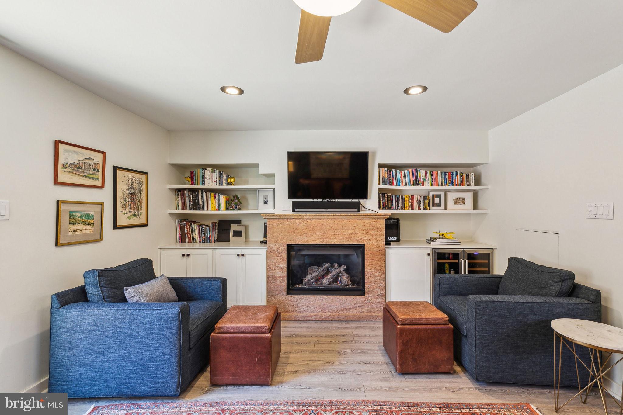 SOCIETY HILL - Residential