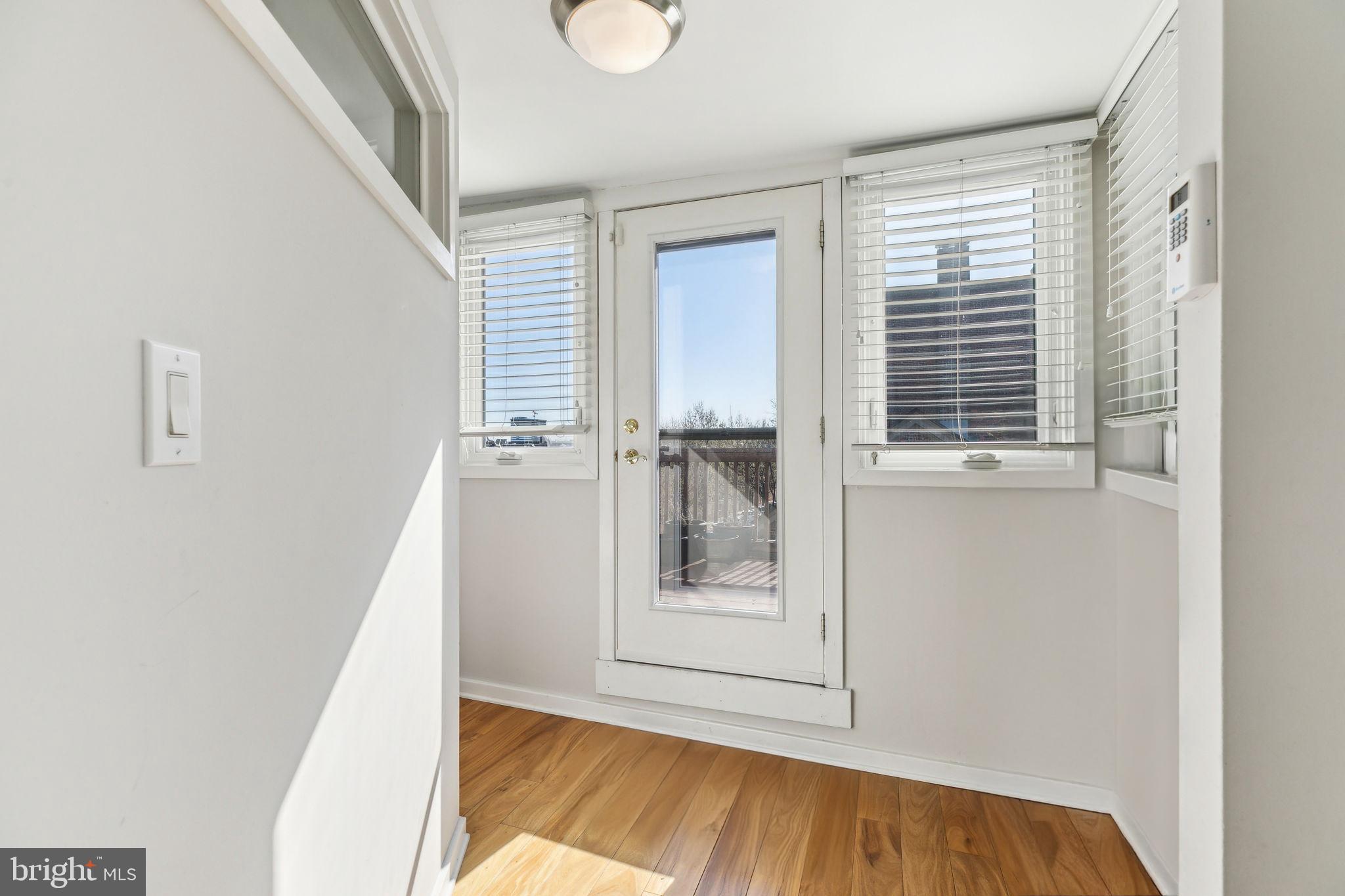 SOCIETY HILL - Residential