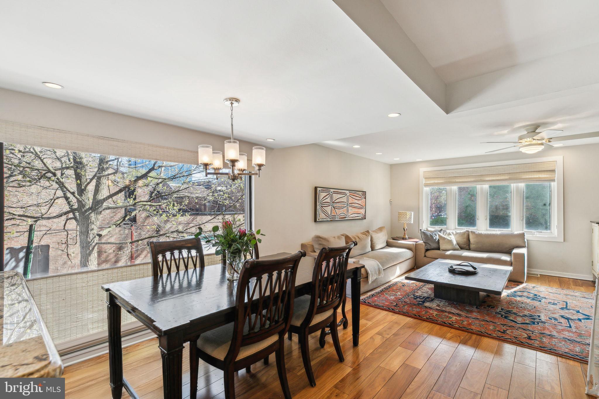 325 S 2ND STREET