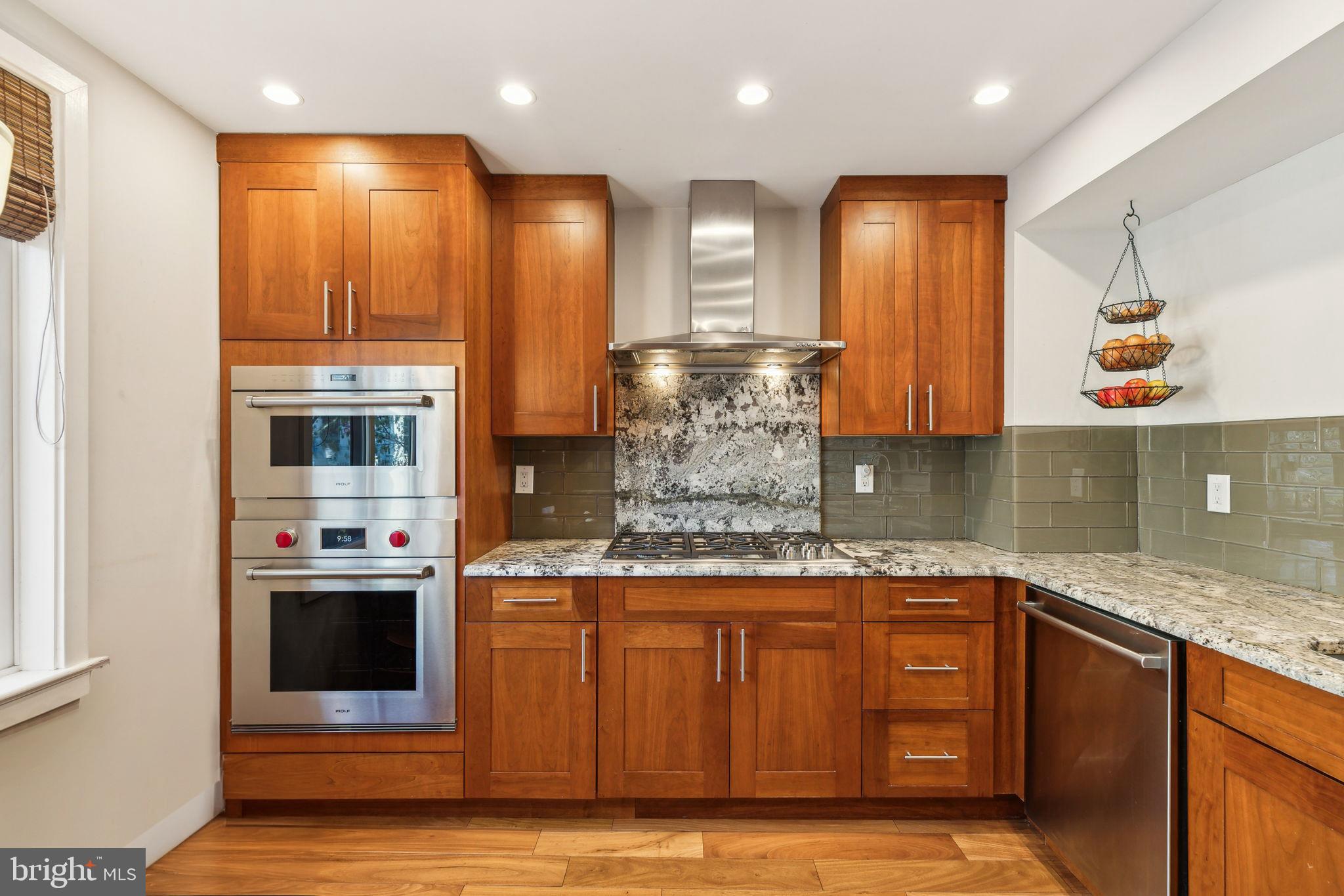 SOCIETY HILL - Residential