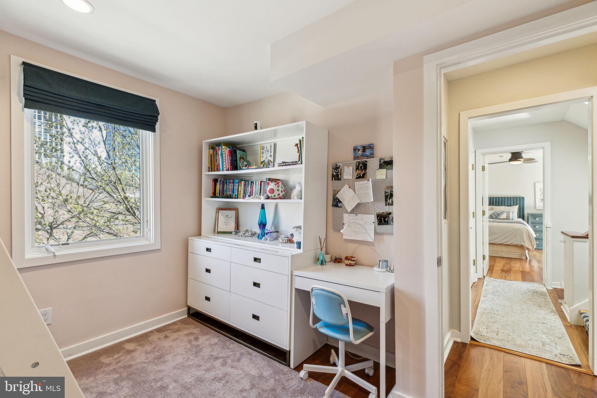 SOCIETY HILL - Residential