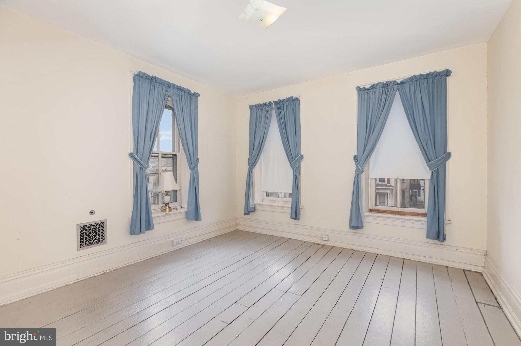 MIDDLETOWN BOROUGH - Residential