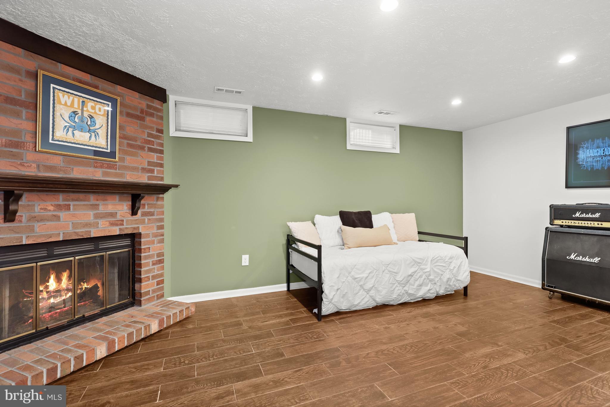 PARKVIEW TRAIL - Residential