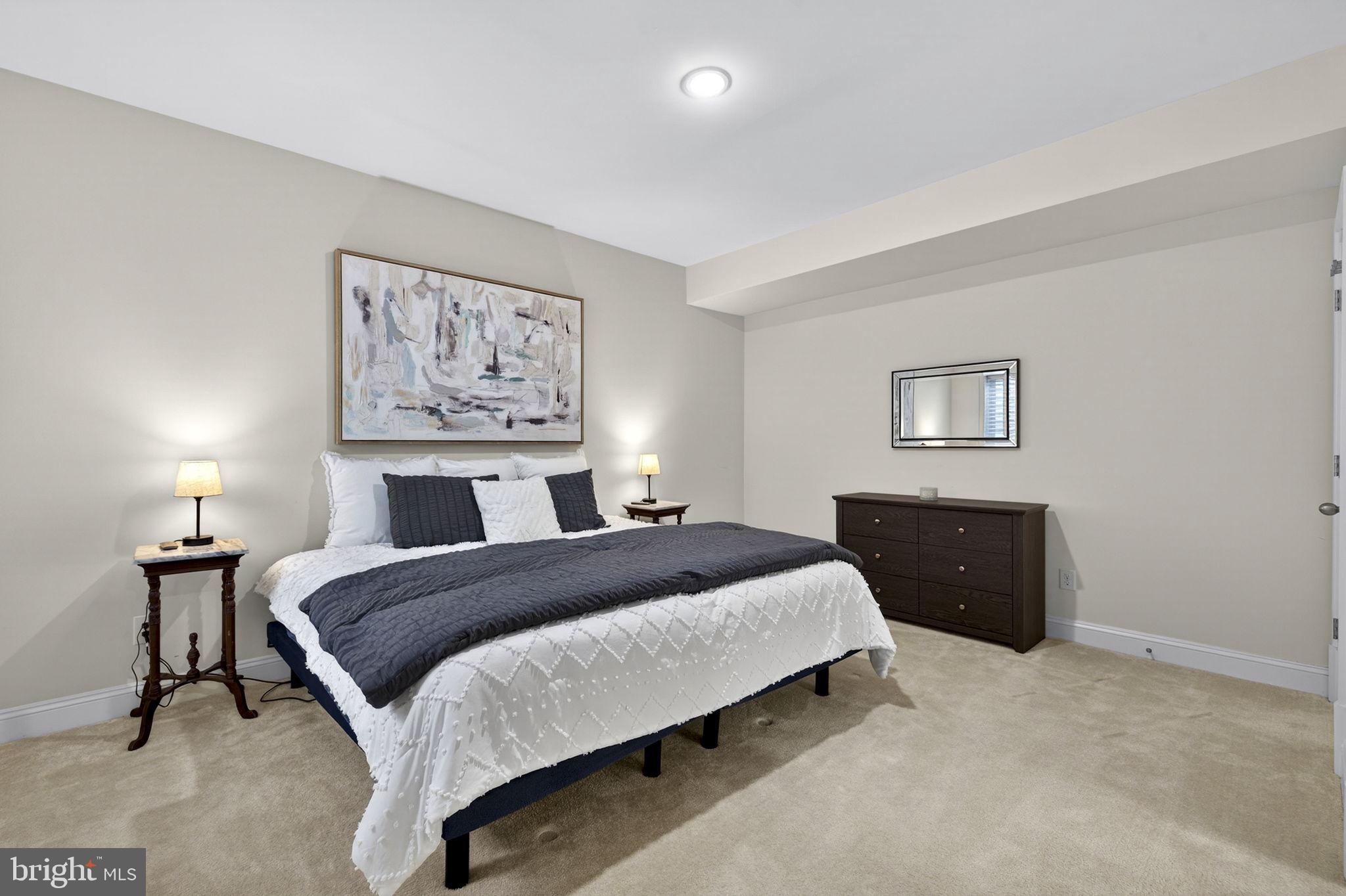 GREENS SOUTH AT WILLOWSF - Residential