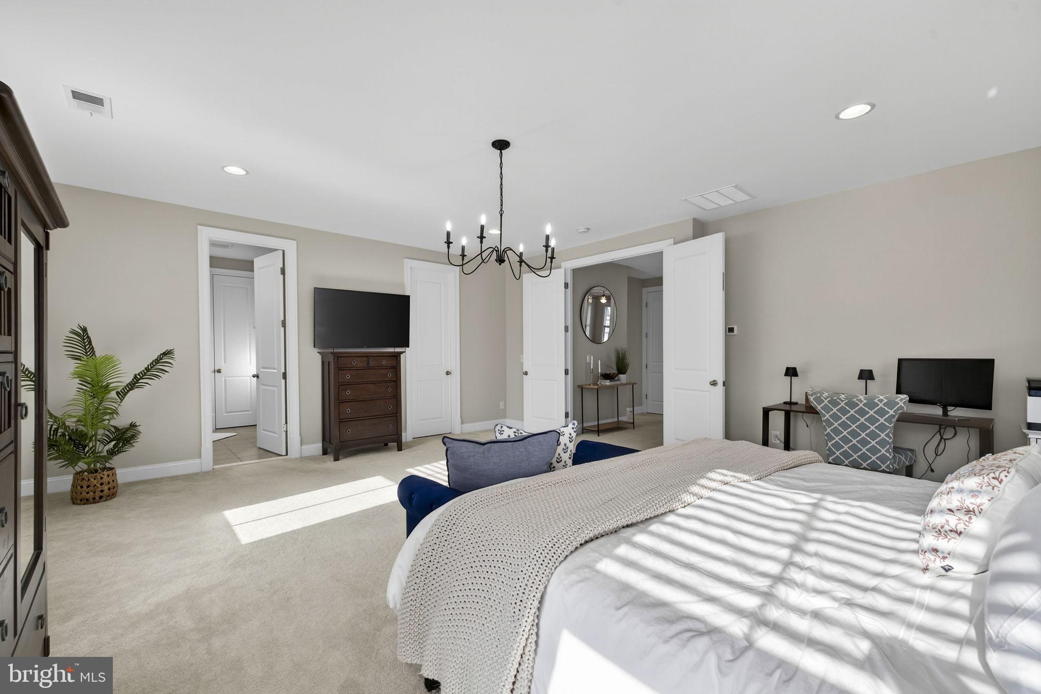 GREENS SOUTH AT WILLOWSF - Residential