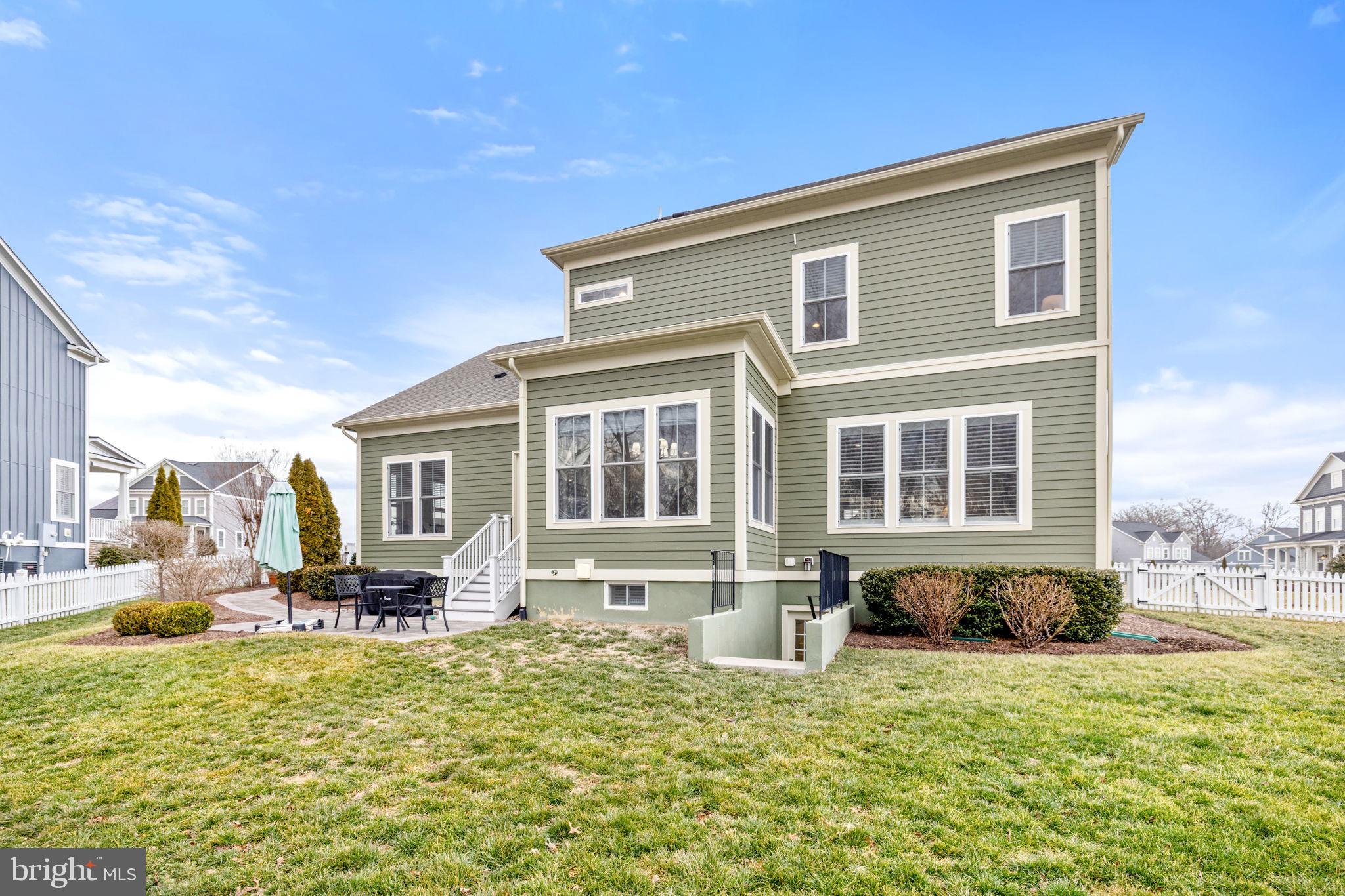 GREENS SOUTH AT WILLOWSF - Residential