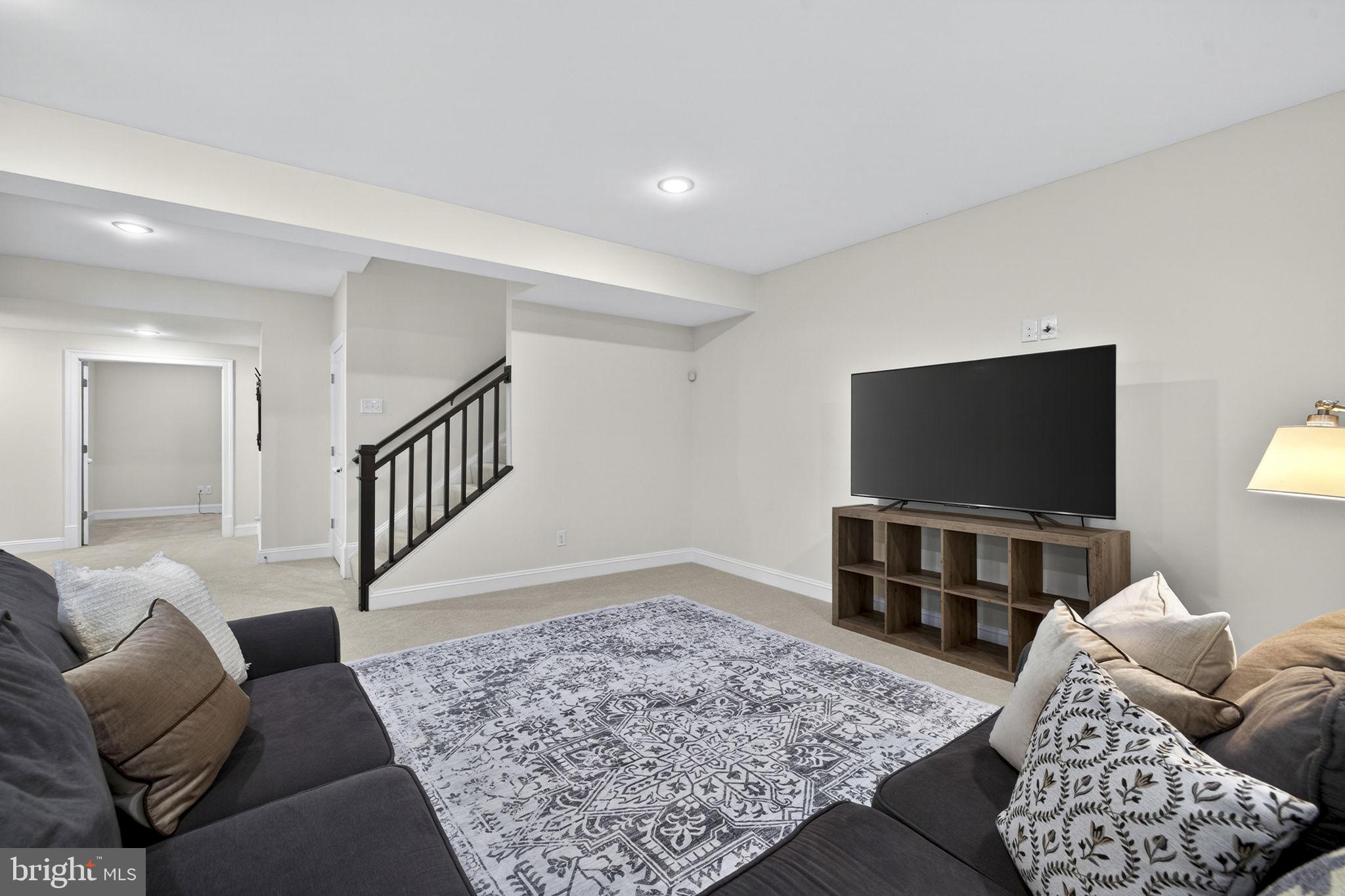 GREENS SOUTH AT WILLOWSF - Residential