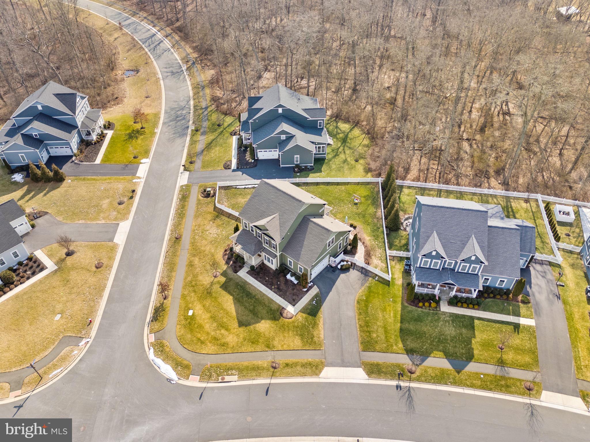 GREENS SOUTH AT WILLOWSF - Residential