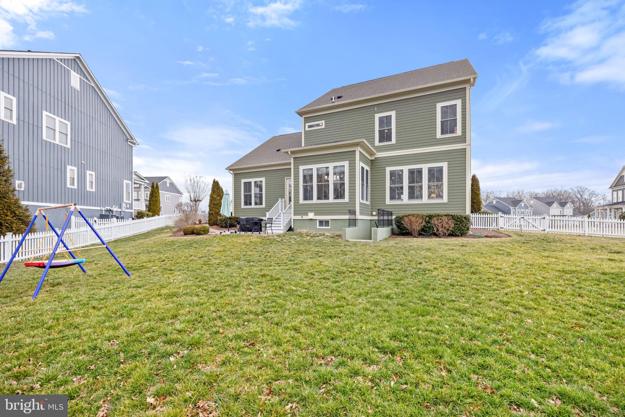 GREENS SOUTH AT WILLOWSF - Residential