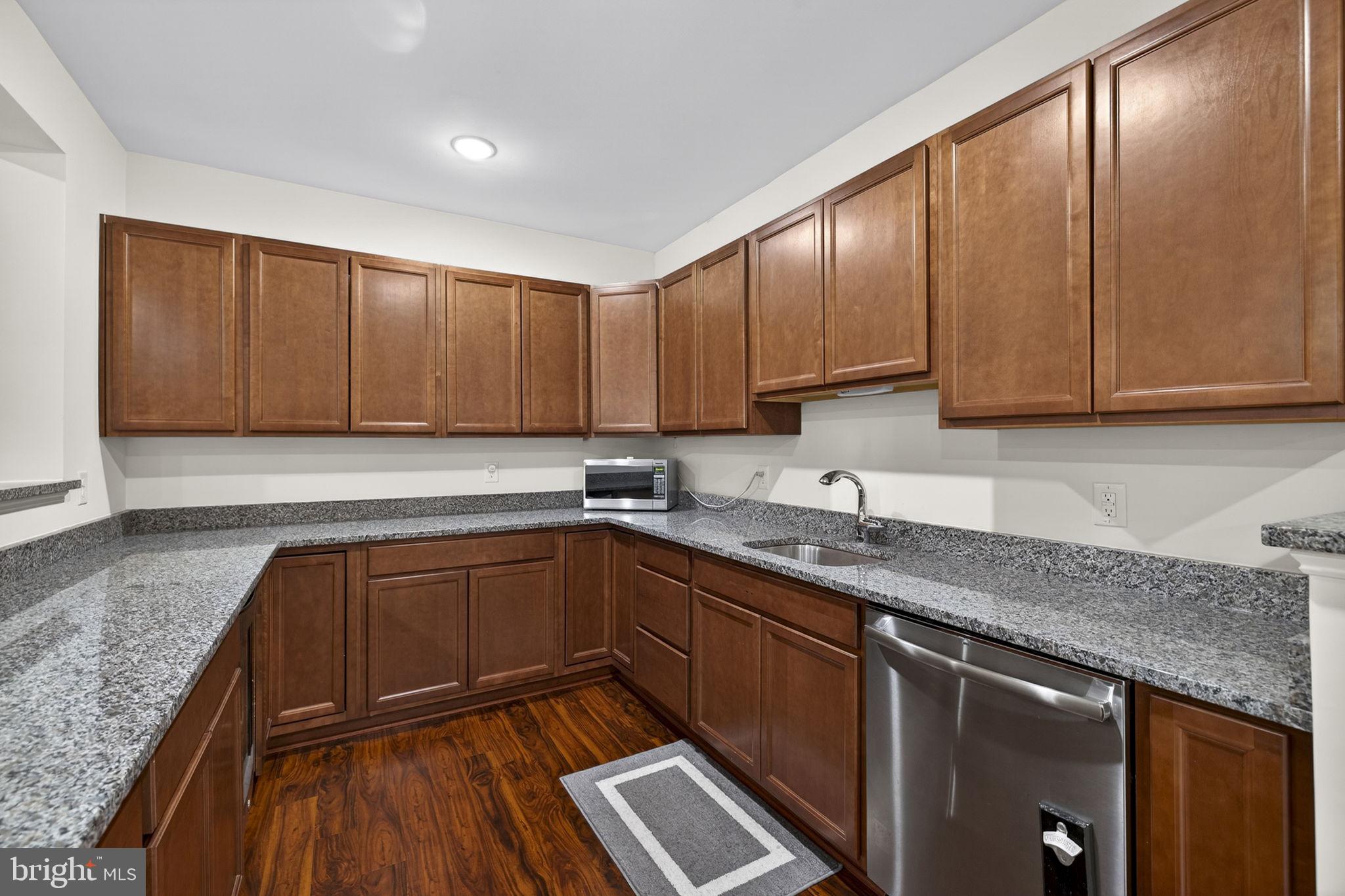 GREENS SOUTH AT WILLOWSF - Residential