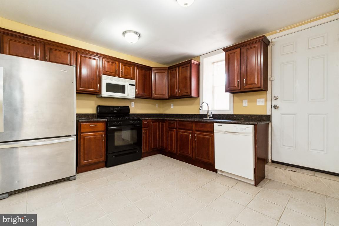 HAMPDEN HISTORIC DISTRICT - Residential