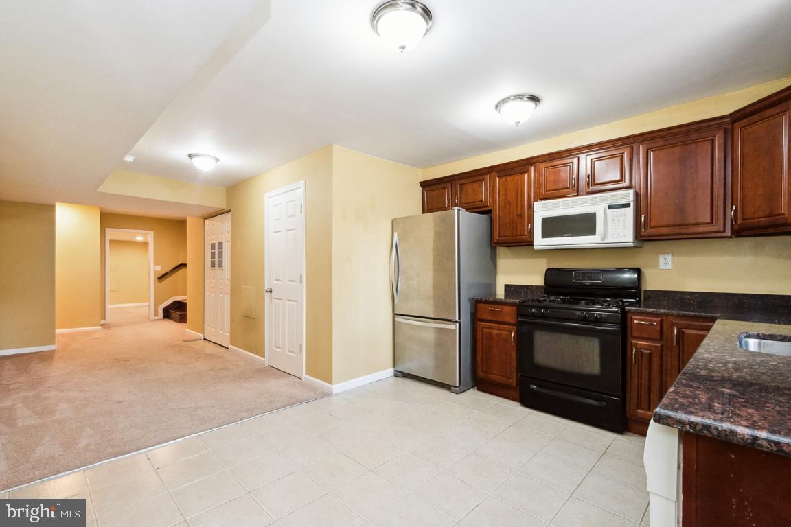 HAMPDEN HISTORIC DISTRICT - Residential