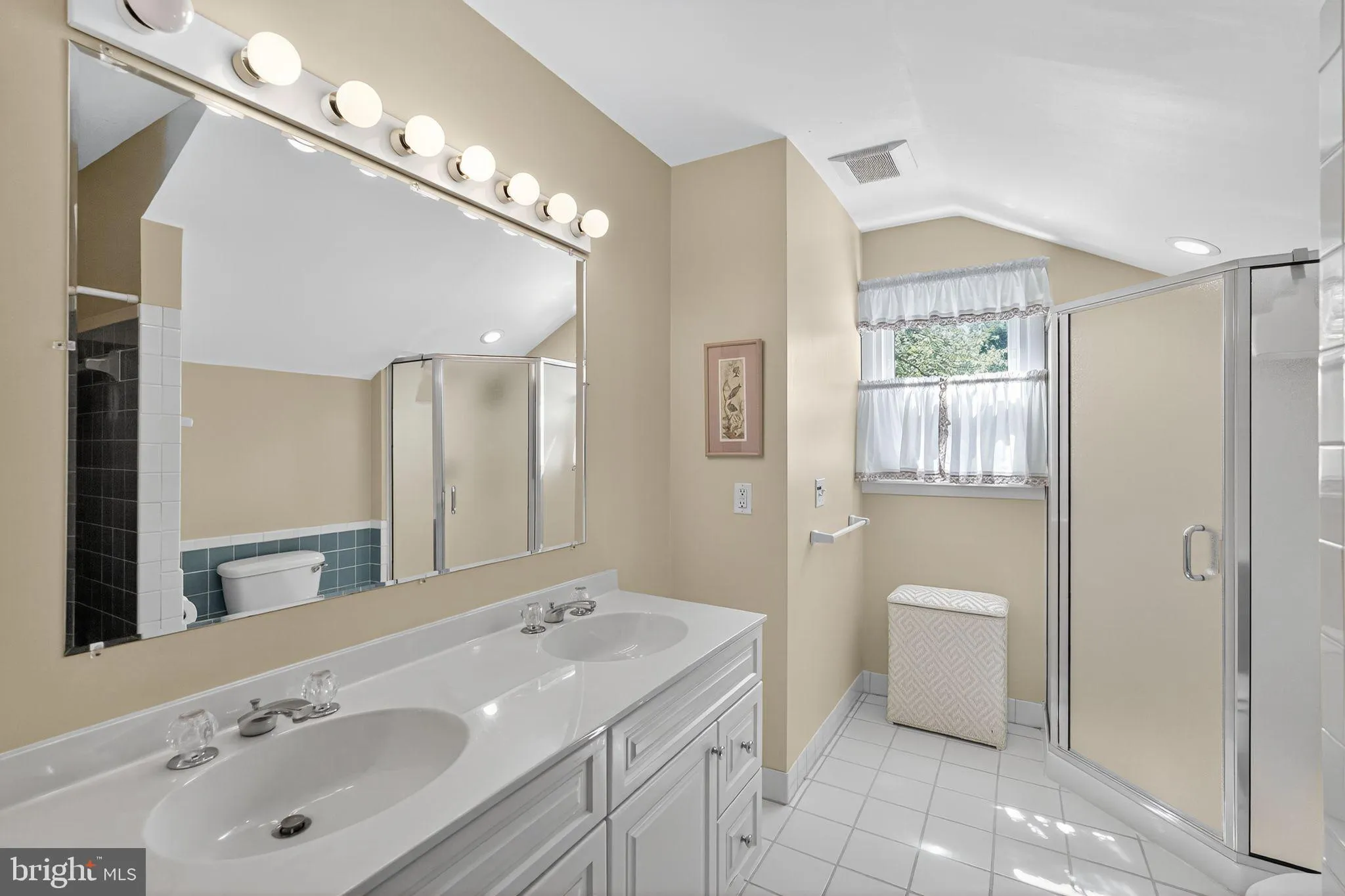 Bryn Mawr, Pennsylvania 19010, United States, 4 Bedrooms Bedrooms, ,3 BathroomsBathrooms,Residential,Coming Soon,203646