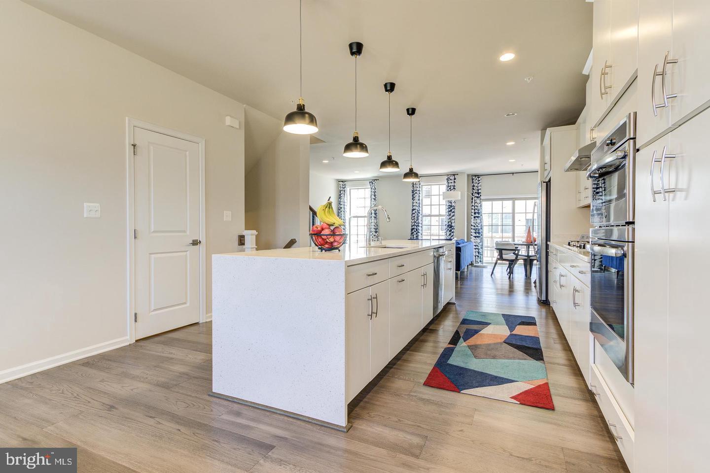 22669 NAUGATUCK SQUARE