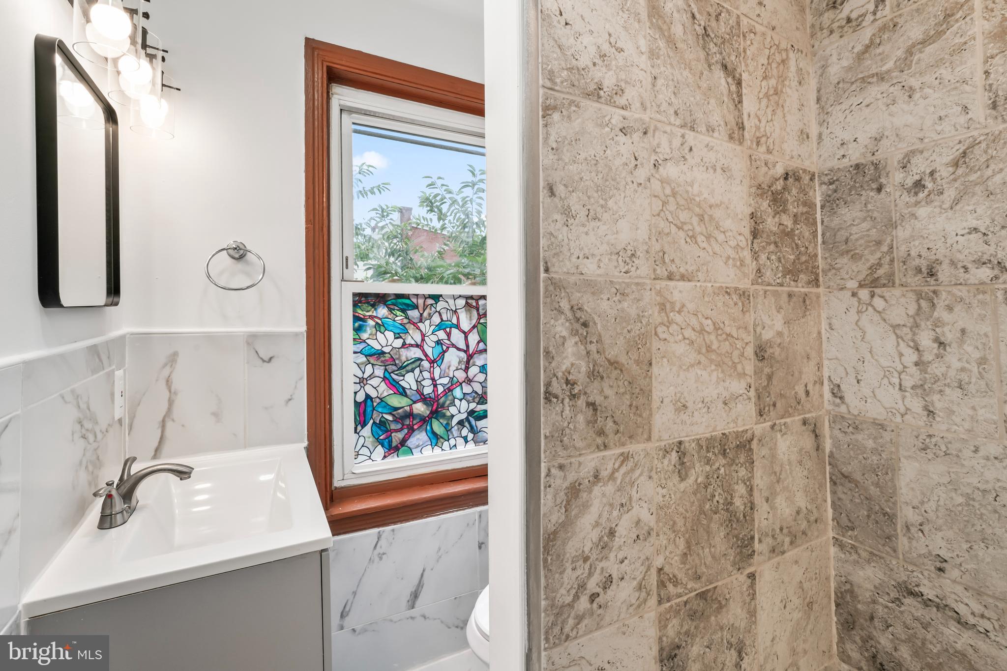 ART MUSEUM AREA - Residential Lease