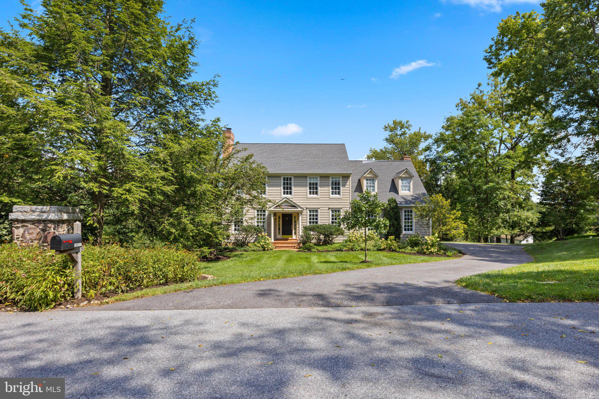 16011 BACONSFIELD LANE