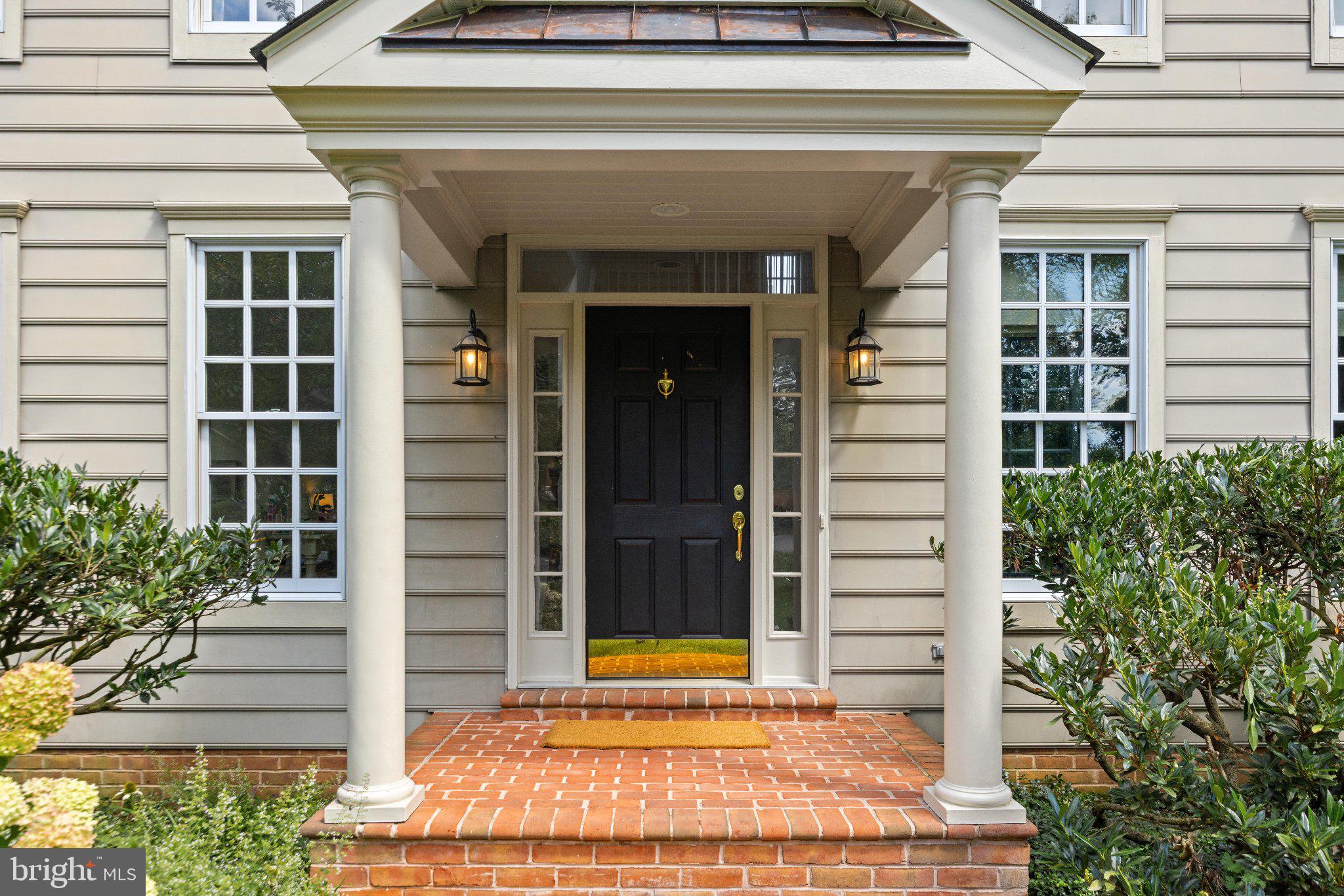 16011 BACONSFIELD LANE