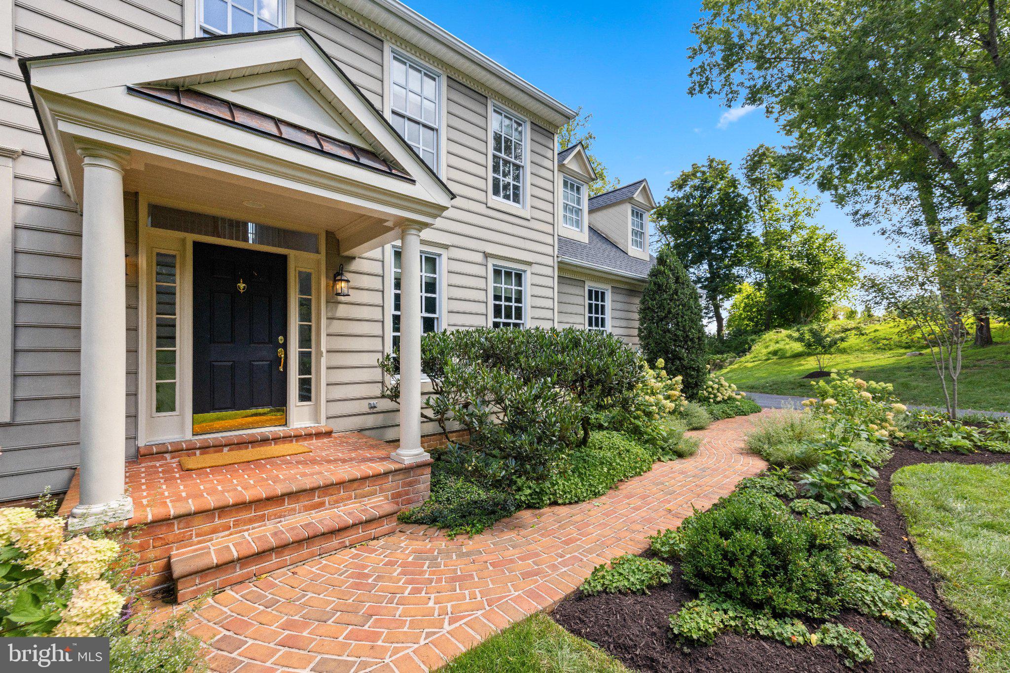 16011 BACONSFIELD LANE