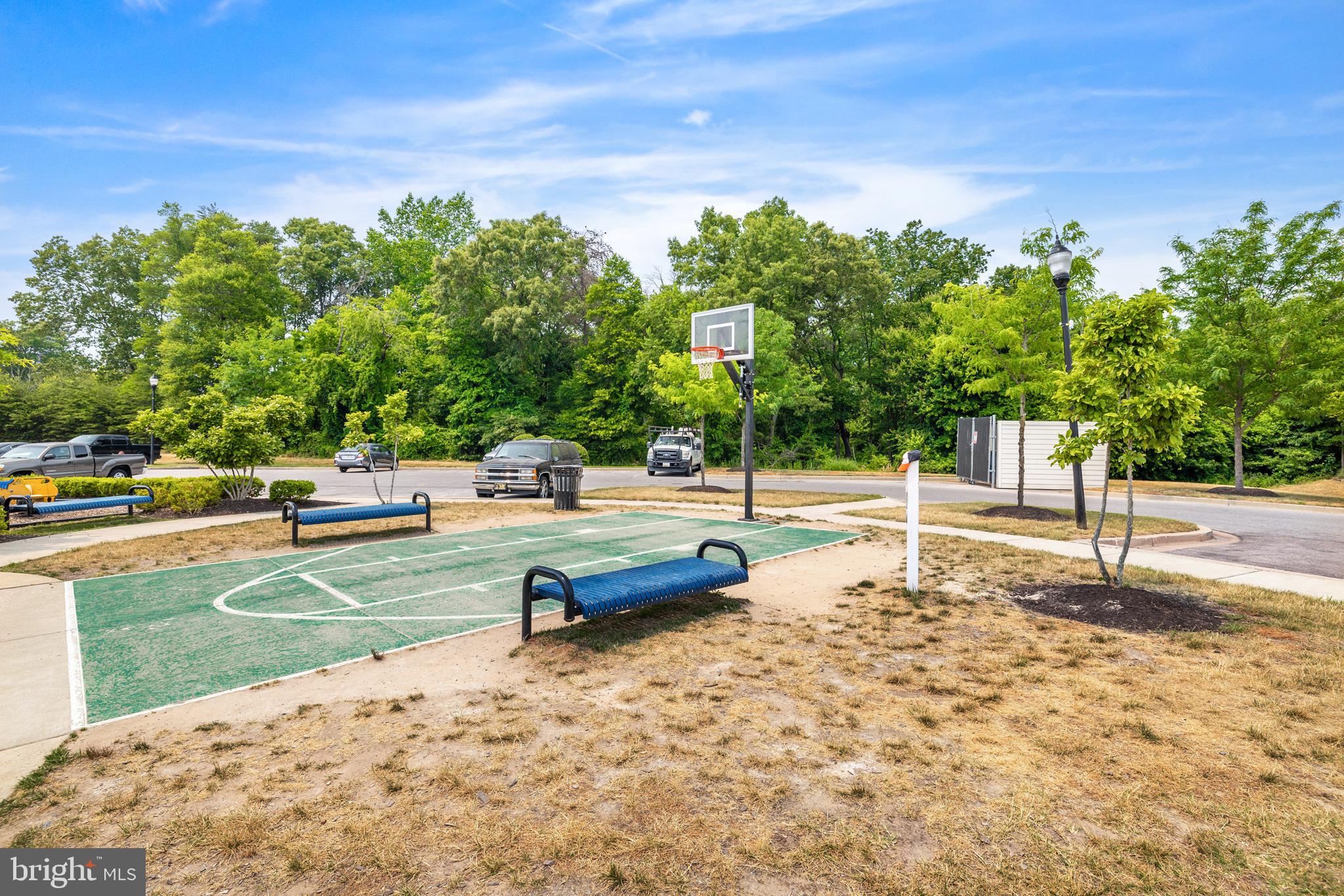 CREEKSIDE - Residential