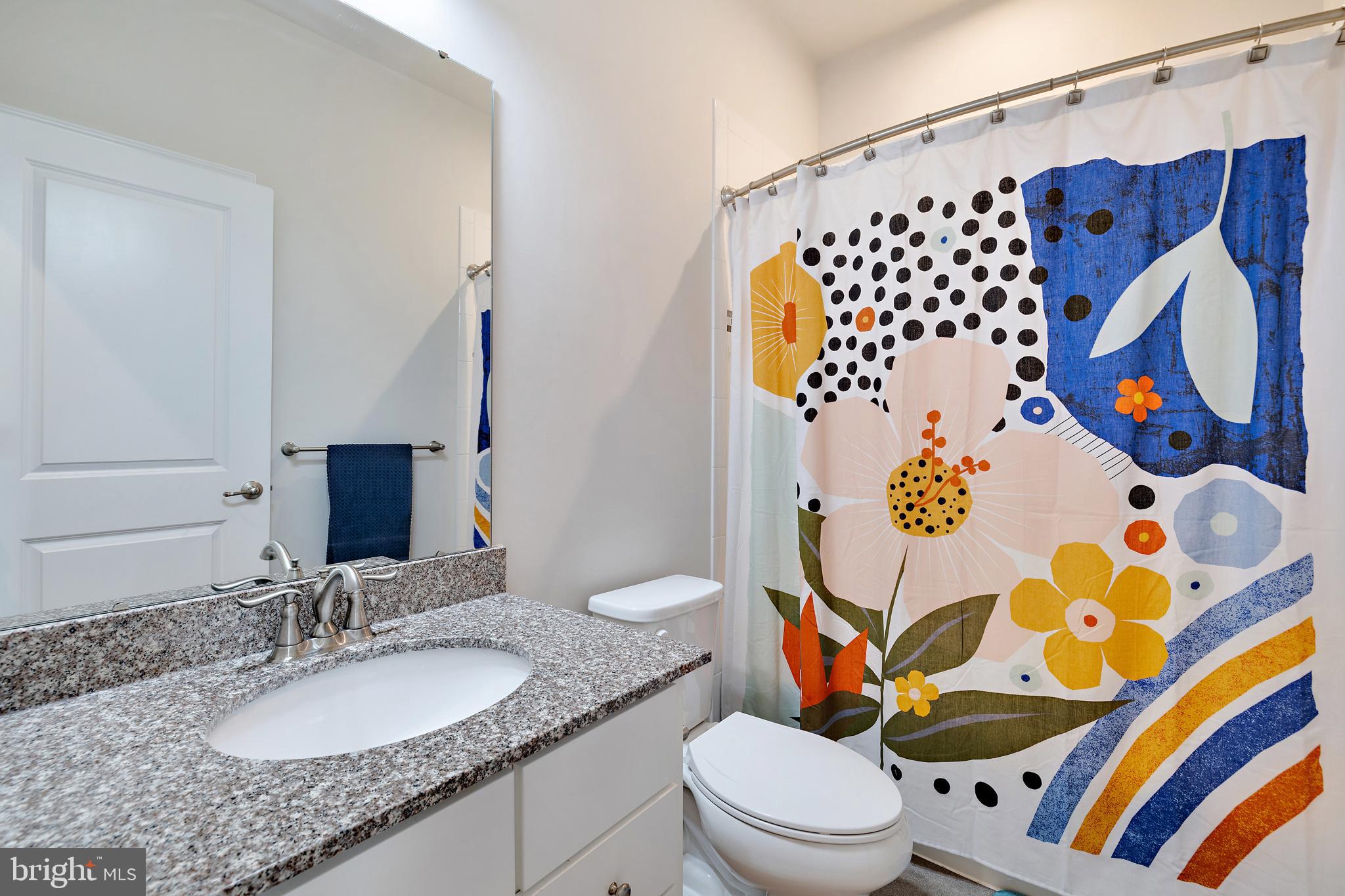 CREEKSIDE - Residential