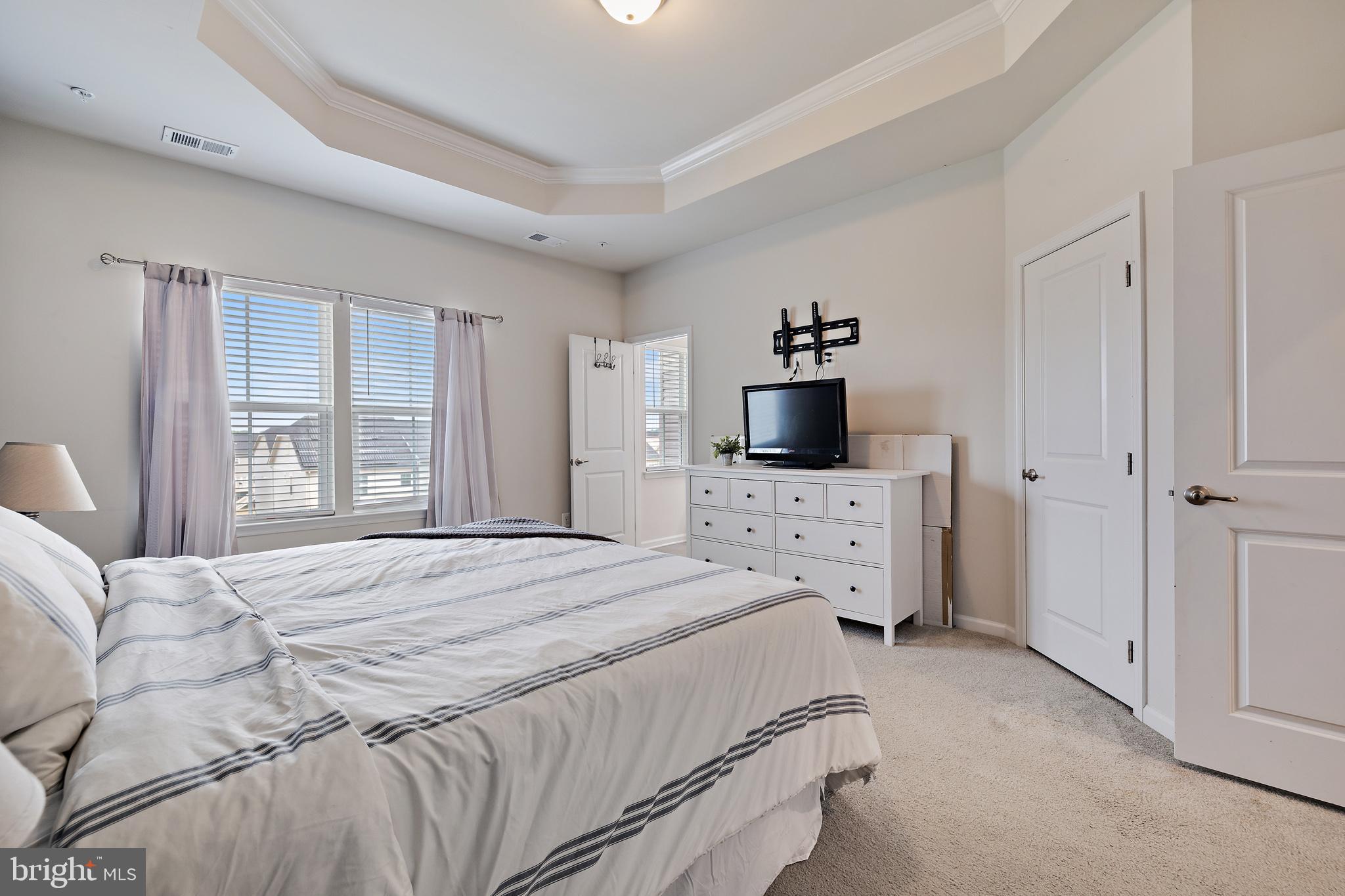 CREEKSIDE - Residential