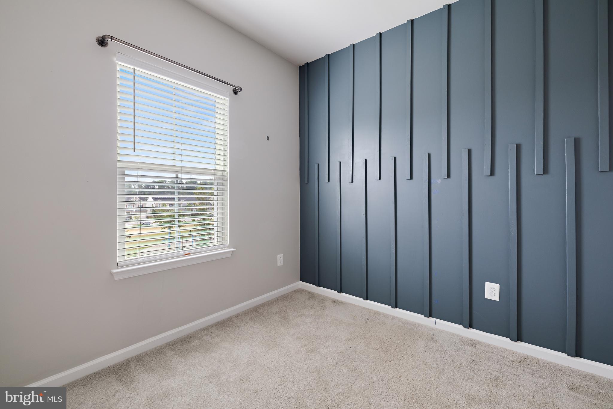 CREEKSIDE - Residential