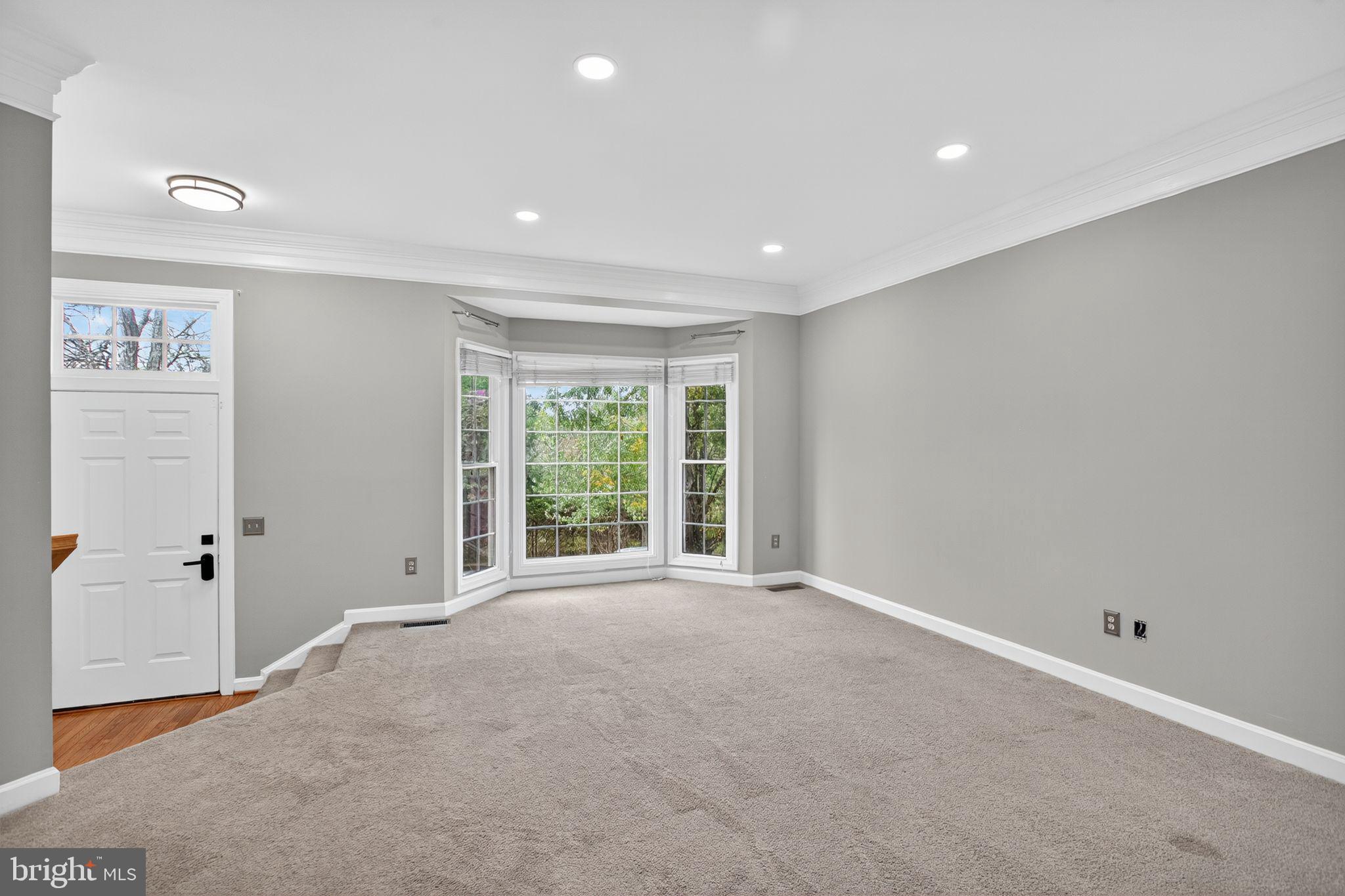 SOUTH RIDING - Residential Lease