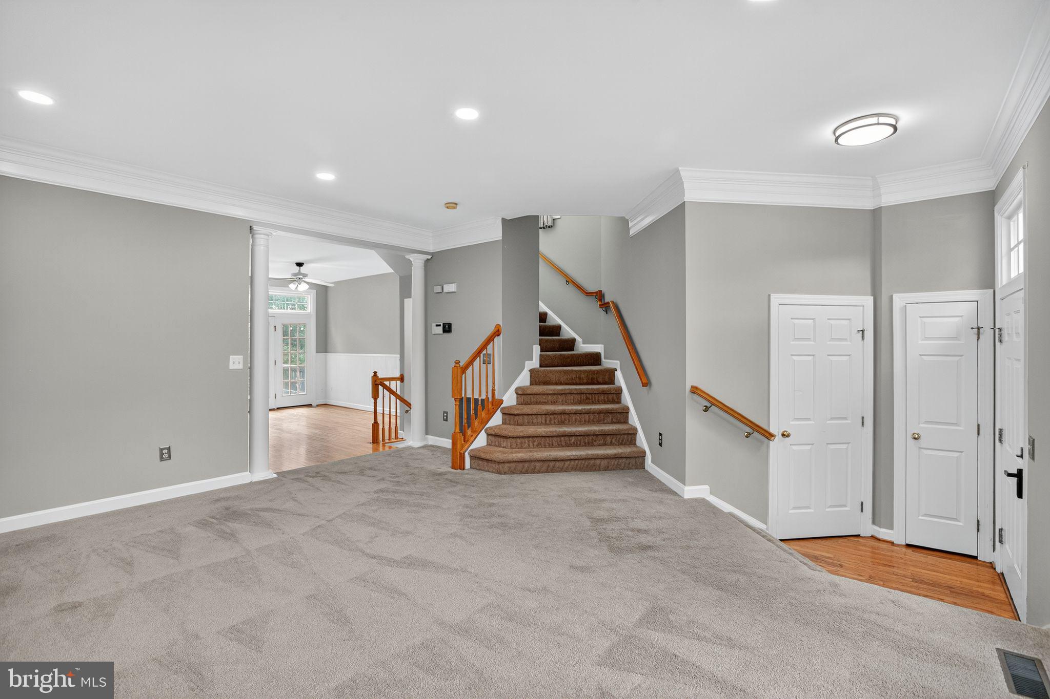 SOUTH RIDING - Residential Lease