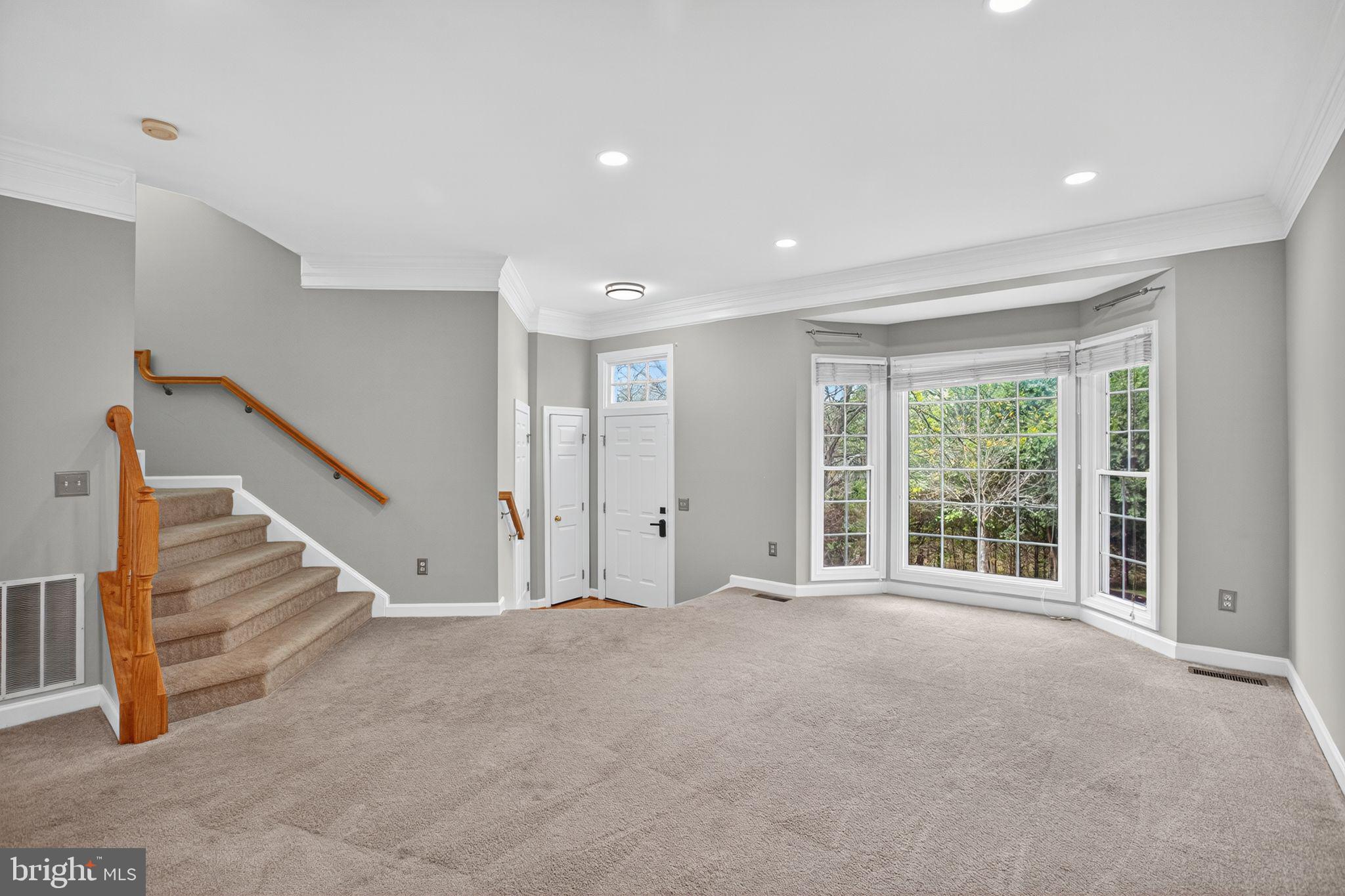 SOUTH RIDING - Residential Lease