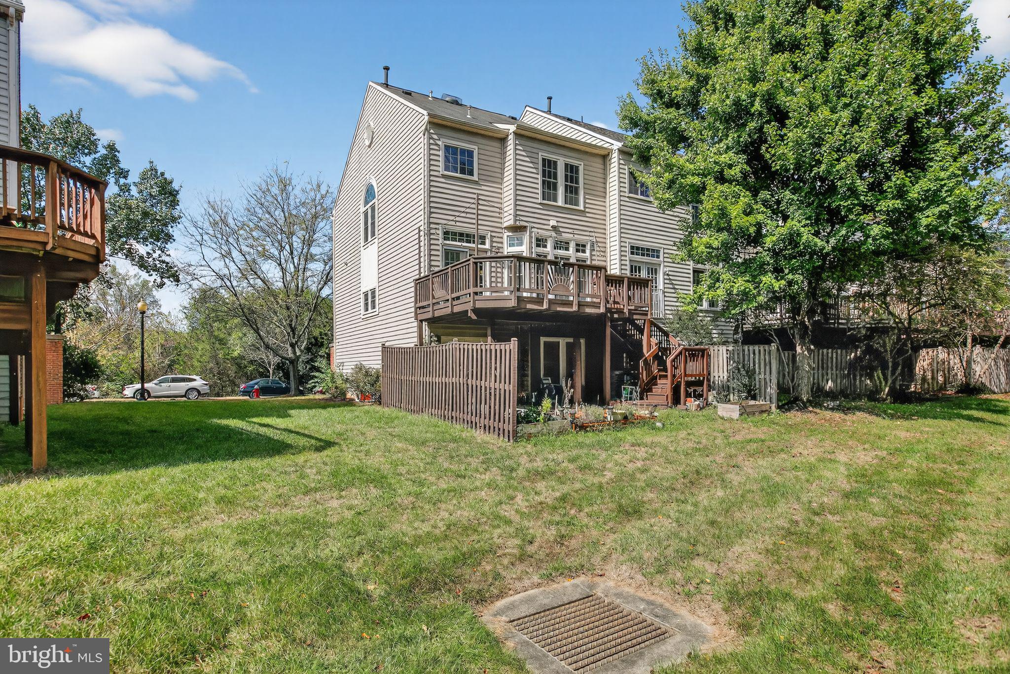 SOUTH RIDING - Residential Lease