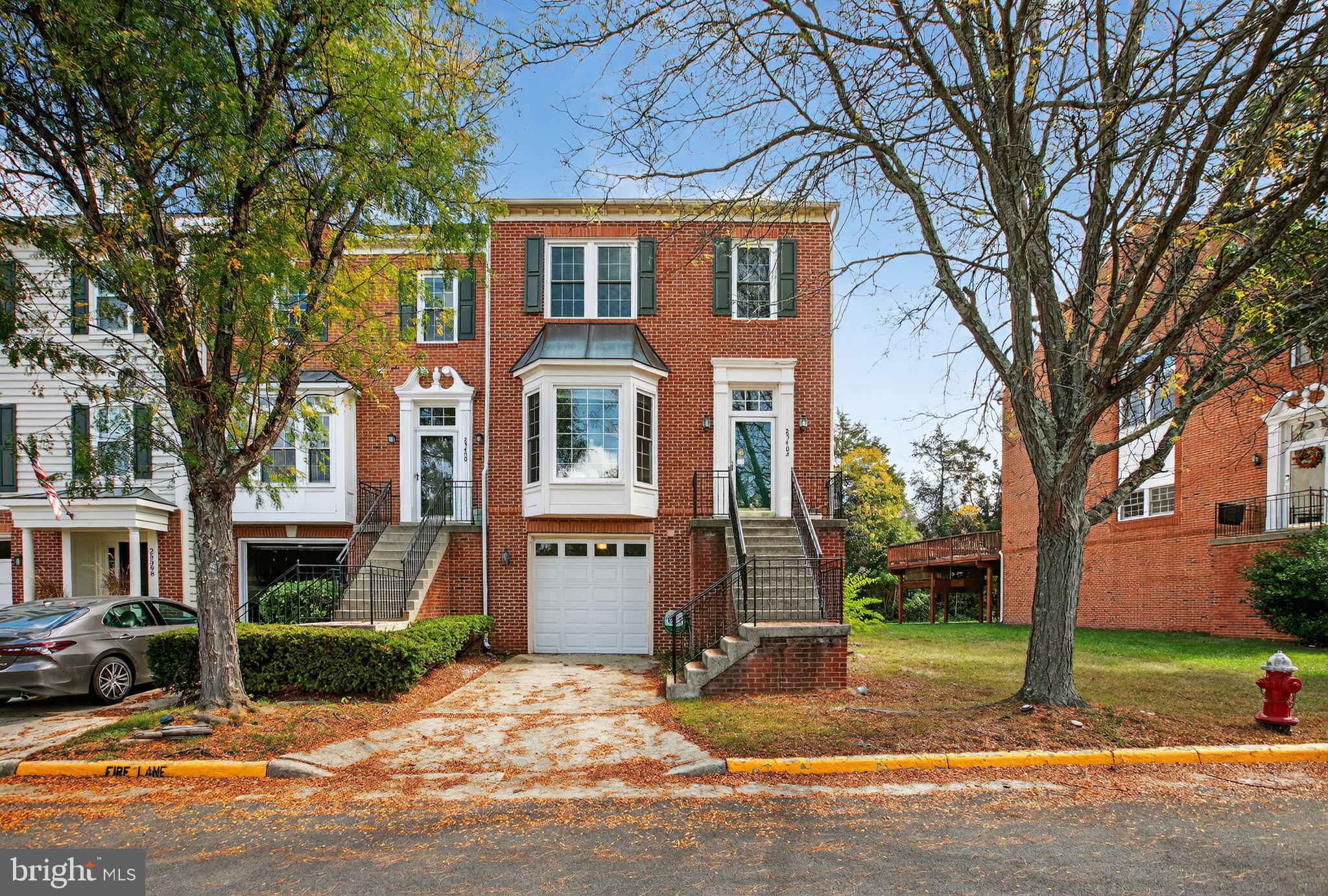 SOUTH RIDING - Residential Lease