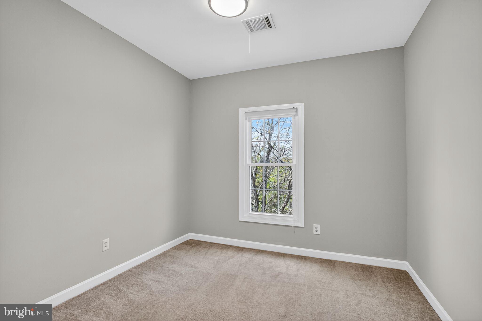 SOUTH RIDING - Residential Lease