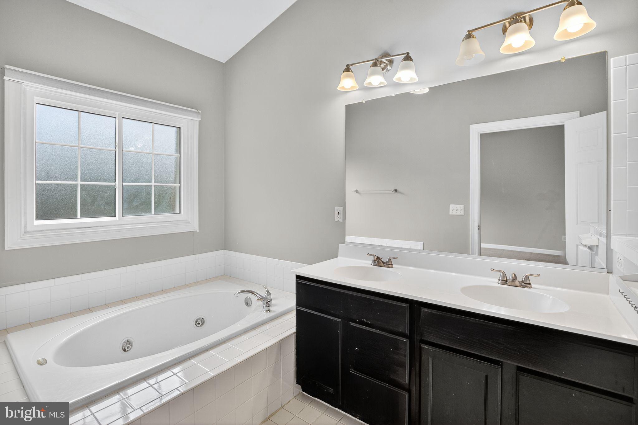 SOUTH RIDING - Residential Lease