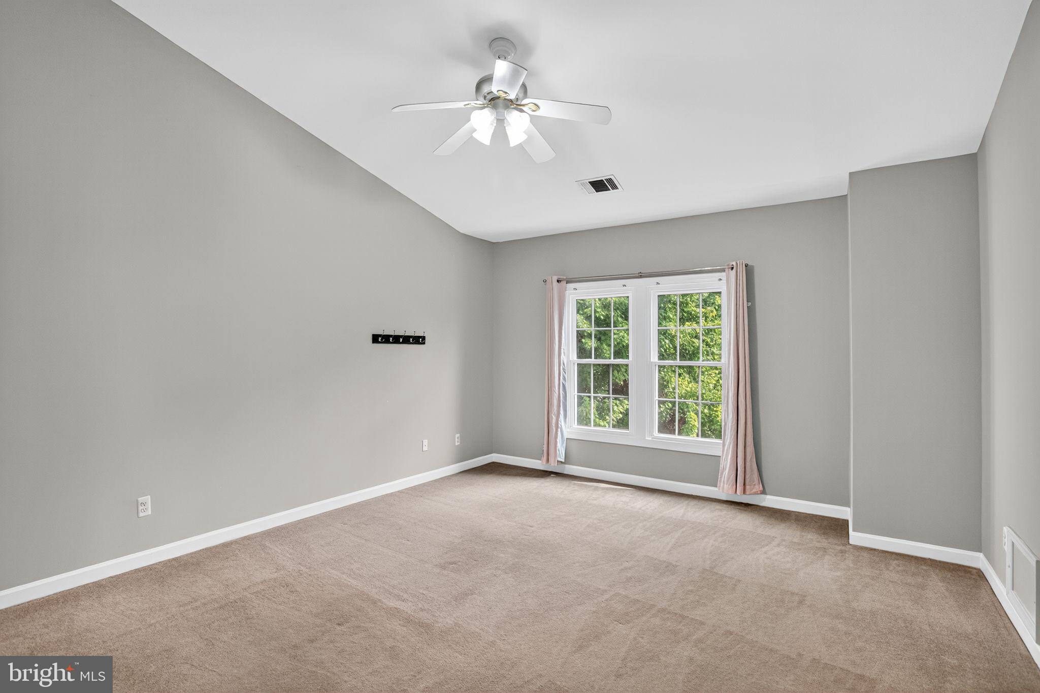 SOUTH RIDING - Residential Lease