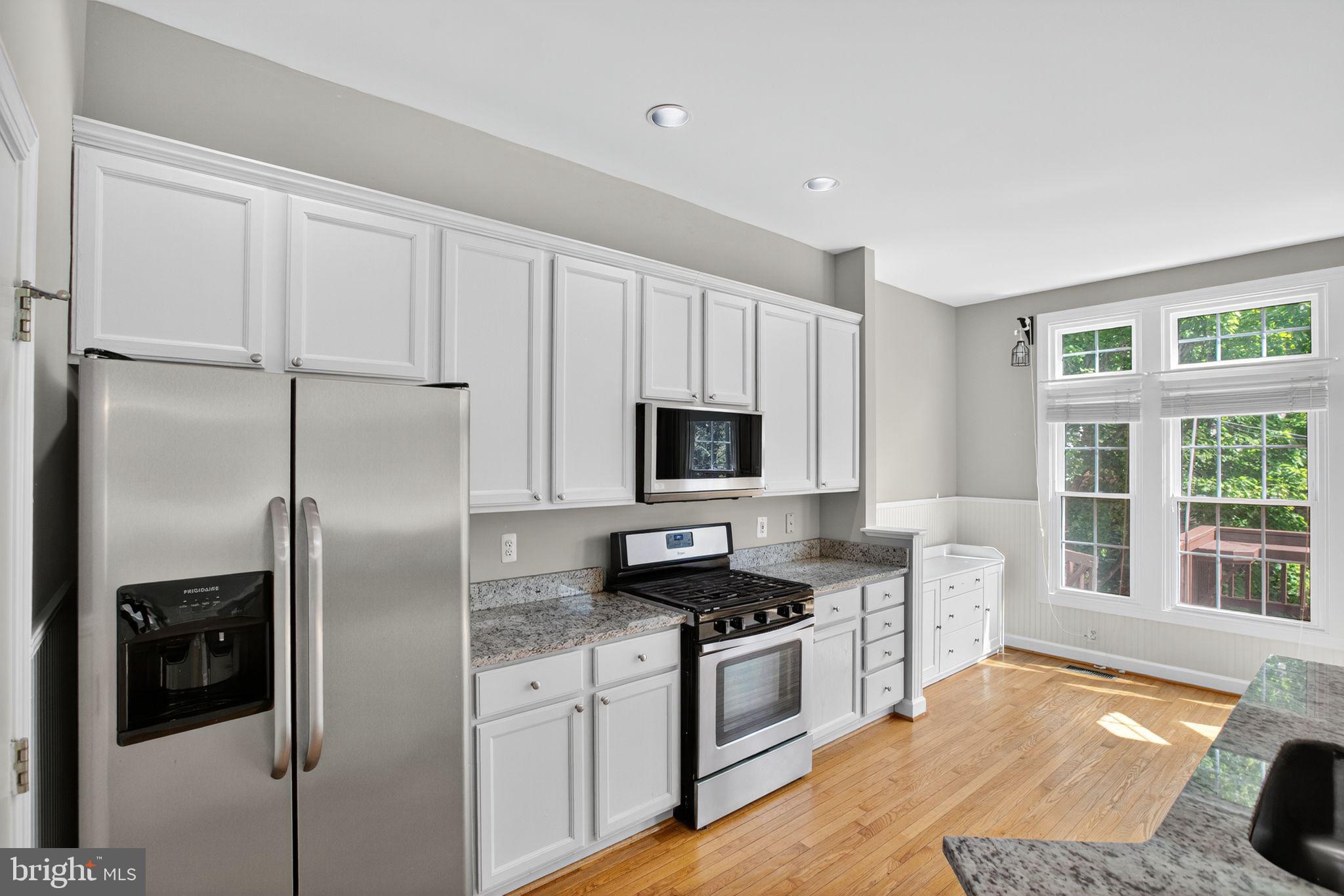 SOUTH RIDING - Residential Lease