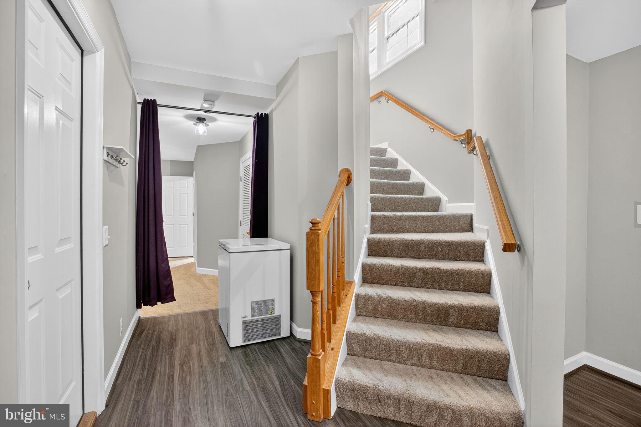 SOUTH RIDING - Residential Lease