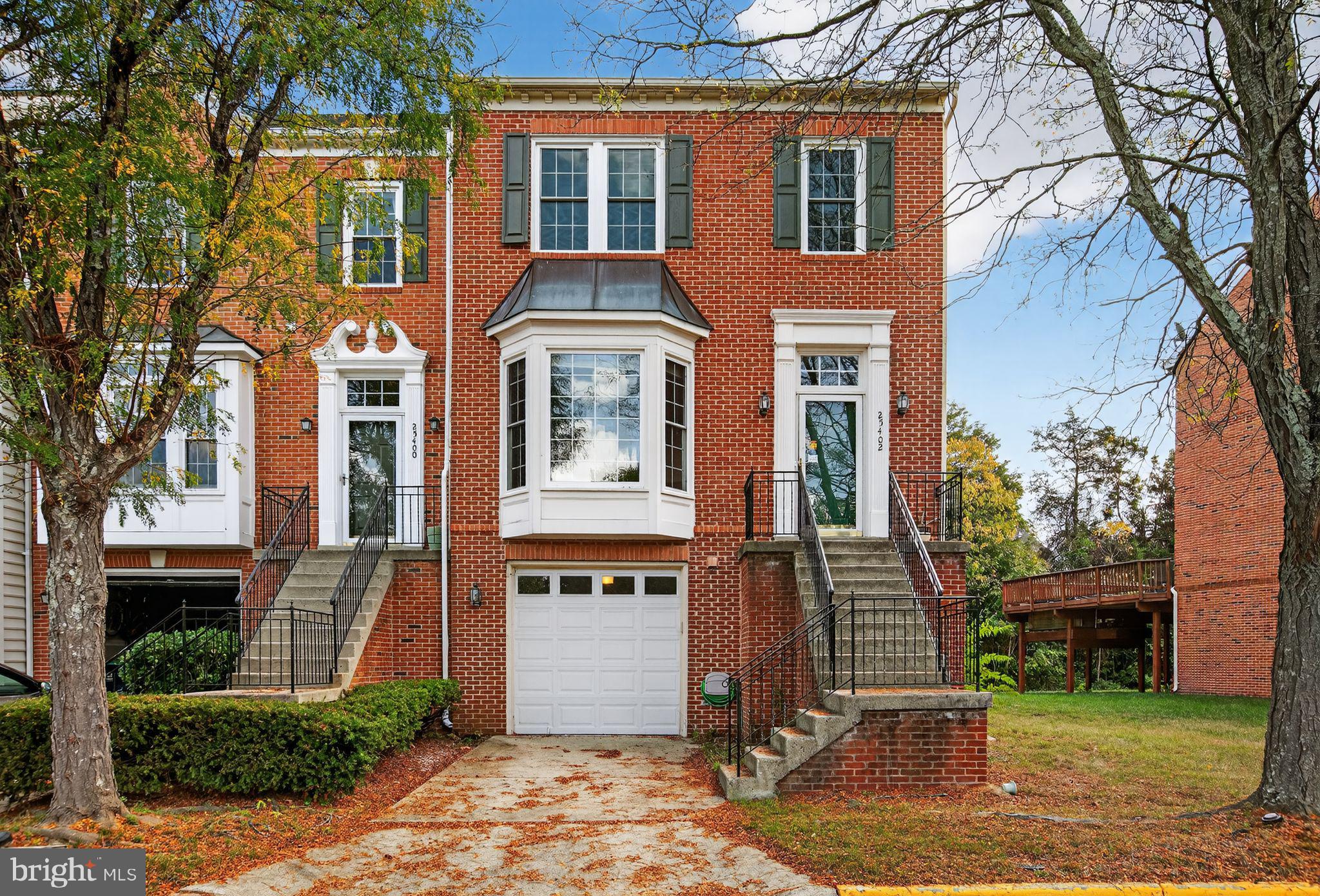 SOUTH RIDING - Residential Lease