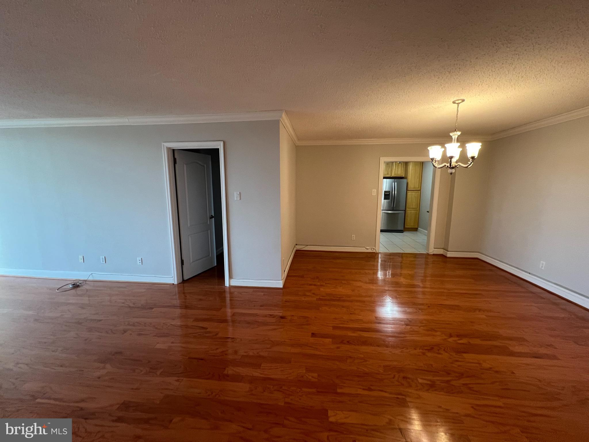 THE KENWOOD - Residential Lease