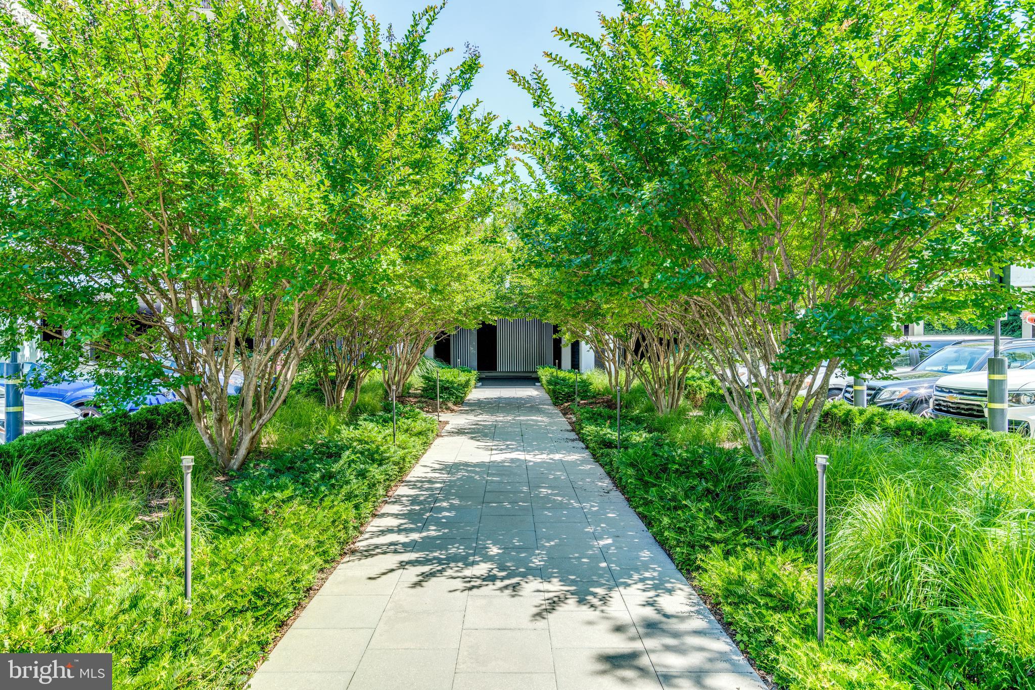 THE KENWOOD - Residential Lease