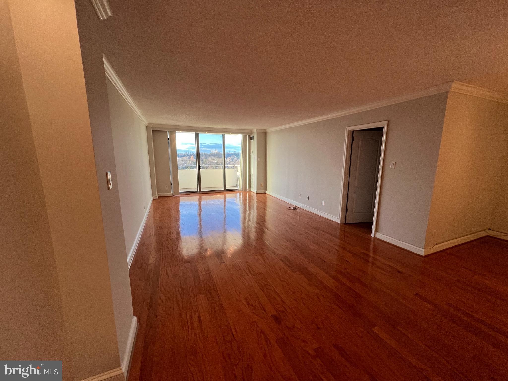 THE KENWOOD - Residential Lease