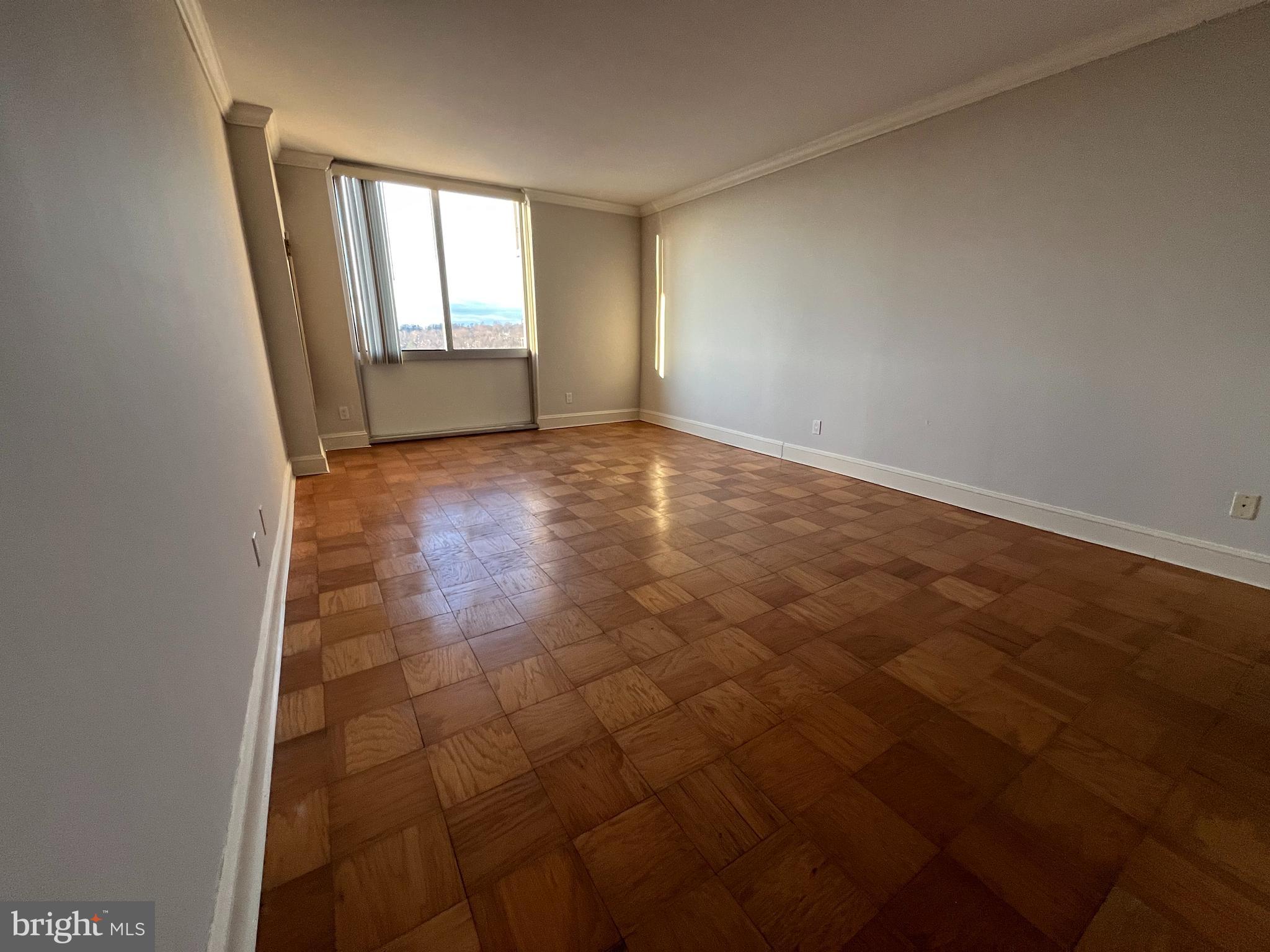 THE KENWOOD - Residential Lease