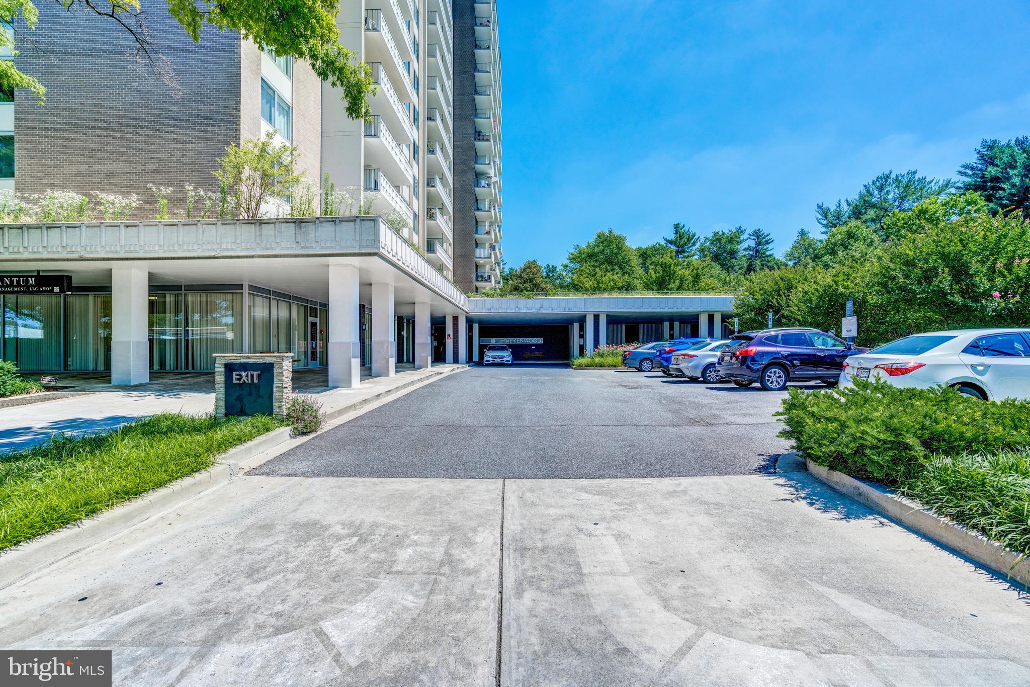 THE KENWOOD - Residential Lease