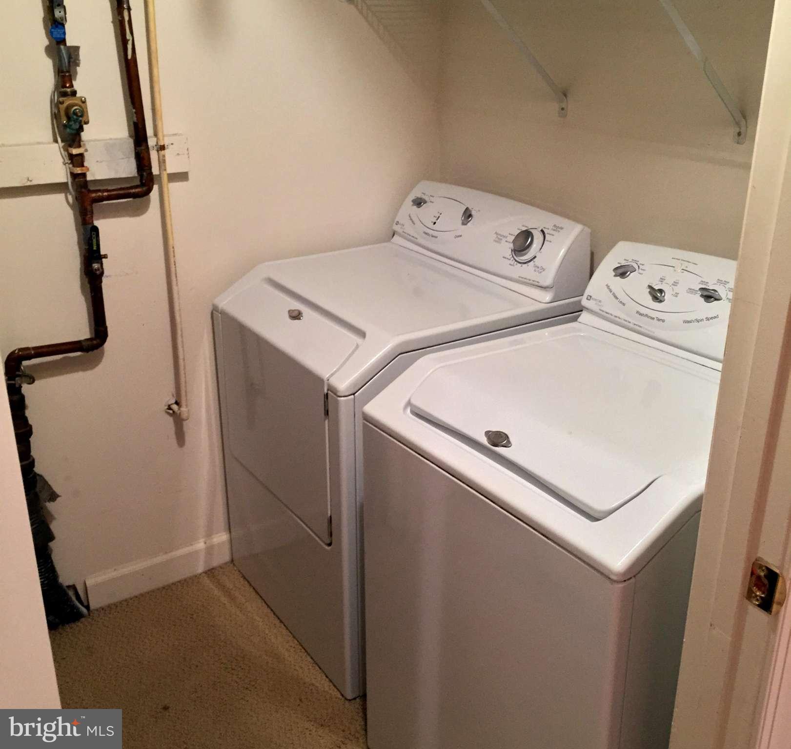 VILLAGES OF DORCHESTER - Residential Lease