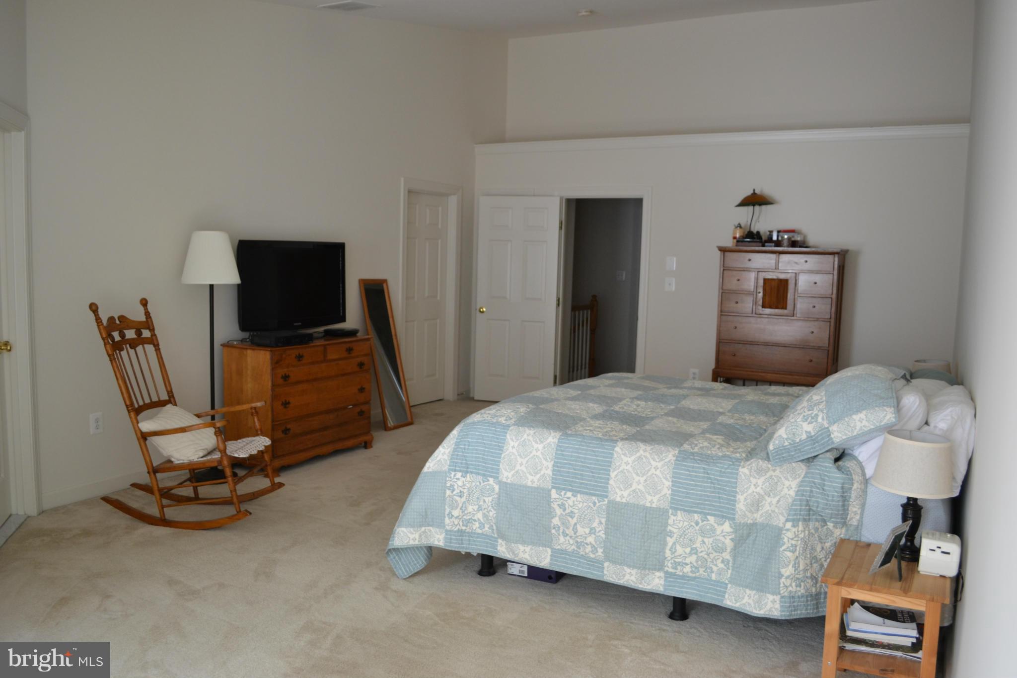 VILLAGES OF DORCHESTER - Residential Lease