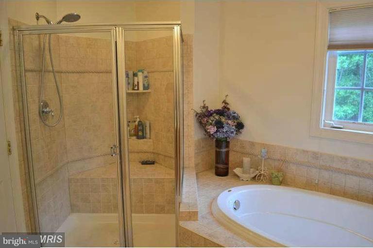 VILLAGES OF DORCHESTER - Residential Lease