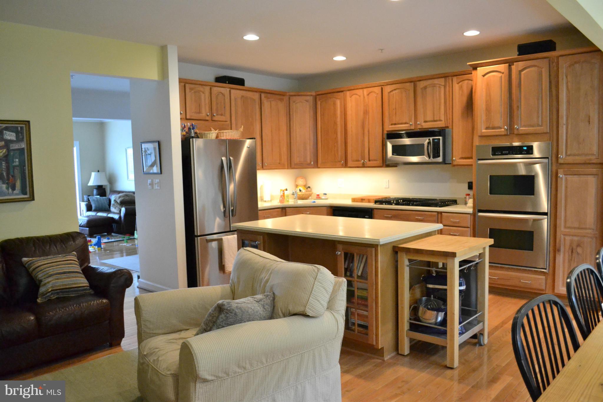 VILLAGES OF DORCHESTER - Residential Lease