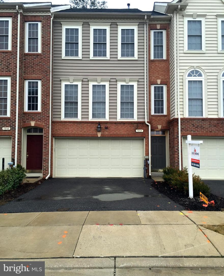 Lots of upgrades in this beautiful 3 level 3BR, 2.5BA, spacious w/lots of natural light. HW floors throughout main level & a 20x20 rec room. Cleaned with fresh paint Gourmet kitchen with sitting area and breakfast room. SS appliances w/Double wall oven. Oversize master BR w/Vaulted ceilings, sitting area, Soaking tub, Spacious walk-in closet. Includes community pool, move in April 1st!...MUST SEE!