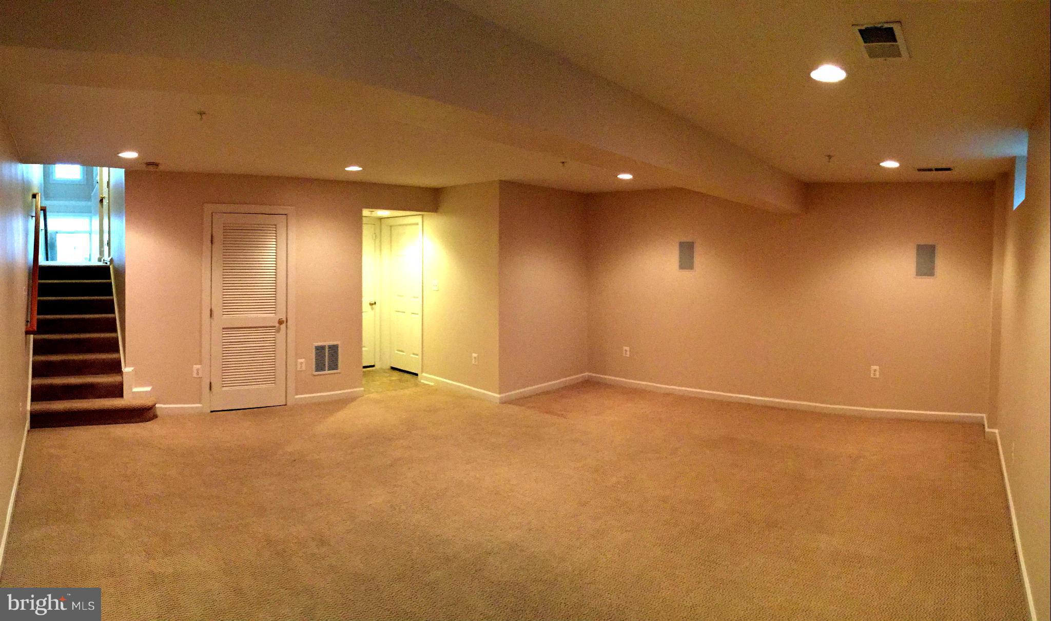 VILLAGES OF DORCHESTER - Residential Lease